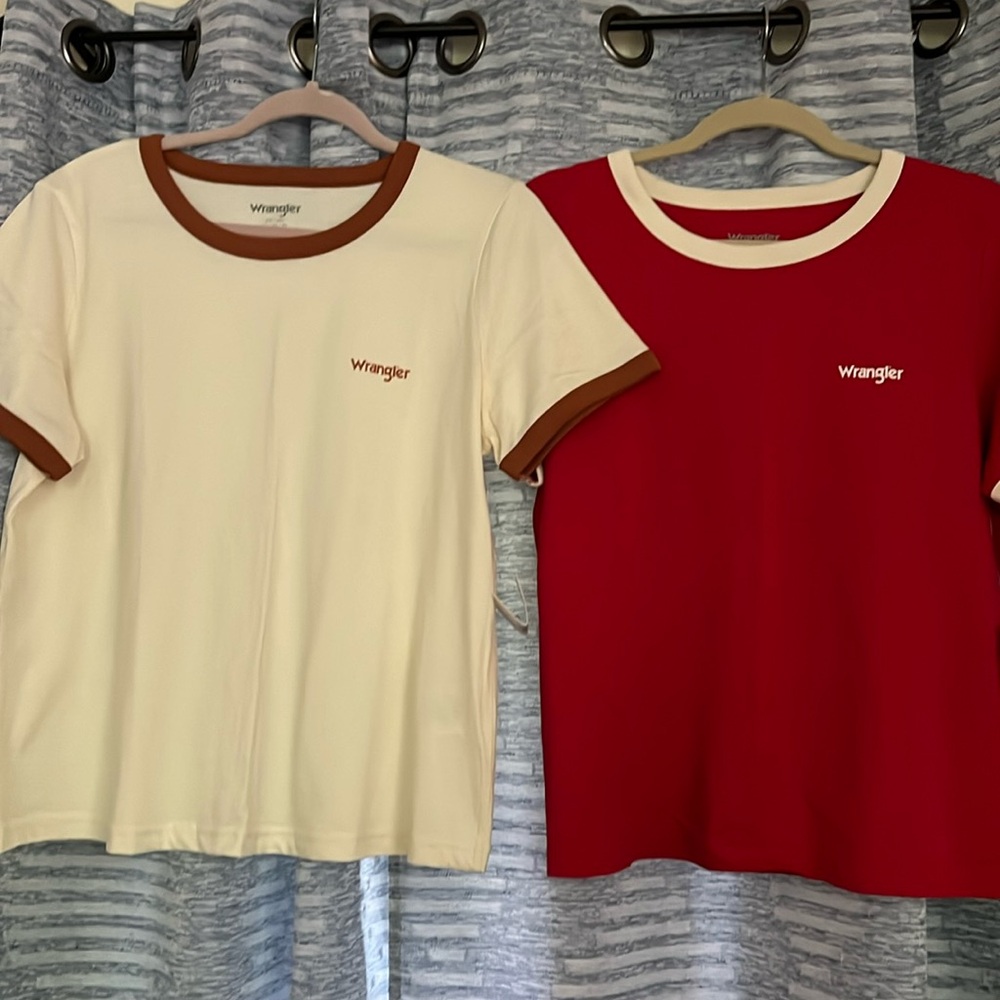 Wrangler ringer tees. Lot of 2. Women’s XL.